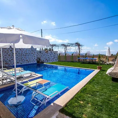 Deveci 1-2 - 2 Bedroom Holiday Villa In Kalkan קס
